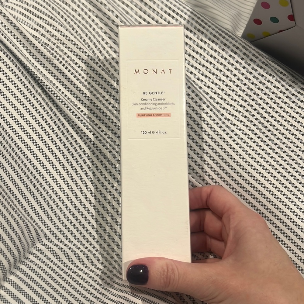 Monat Be Gentle Creamy Cleanser